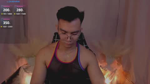 Snapshot of 000batman000 chatting on 12.11.24 Bruce online show from 12.11.24