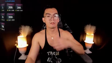 Snapshot of 000batman000 chatting on 03.07.25 Bruce online show from 03.07.25