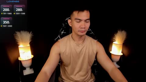 Snapshot of 000batman000 chatting on 03.11.25 Bruce online show from 03.11.25