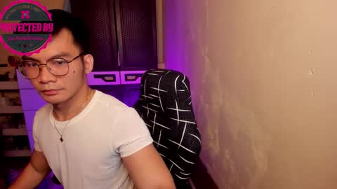 Snapshot of 000batman000 chatting on 10.23.25 Bruce online show from 10.23.25