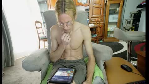 Snapshot of 00jeff31 chatting on 06.21.26 jeff online show from 06.21.26