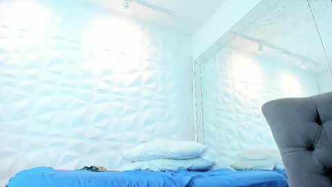  Nahomi  online show from 03.07.25