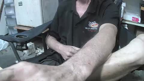 04oldskool online show from 11.24.25