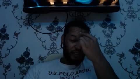 Snapshot of 0_kingsley chatting on 01.04.25 Kingsley online show from 01.04.25