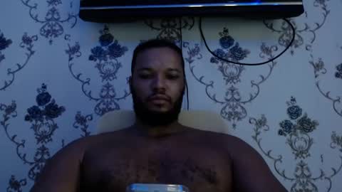 Snapshot of 0_kingsley chatting on 01.05.25 Kingsley online show from 01.05.25