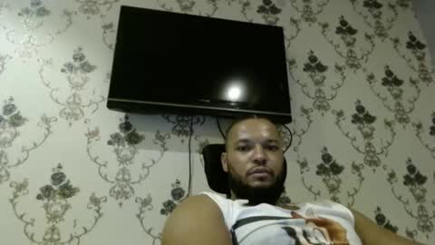 Snapshot of 0_kingsley chatting on 01.14.25 Kingsley online show from 01.14.25