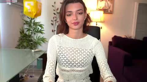Snapshot of 0_perfect_imperfection_0 chatting on 05.12.26 Olivia online show from 05.12.26