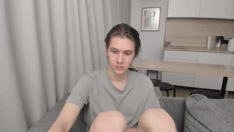 Snapshot of 0verlandd chatting on 10.03.25 Adam online show from 10.03.25