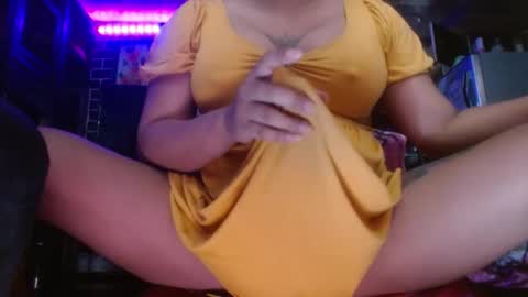 Snapshot of 11inchmonstercock4u chatting on 11.20.25 i am trixie im Your Selfsucking Mistress online show from 11.20.25