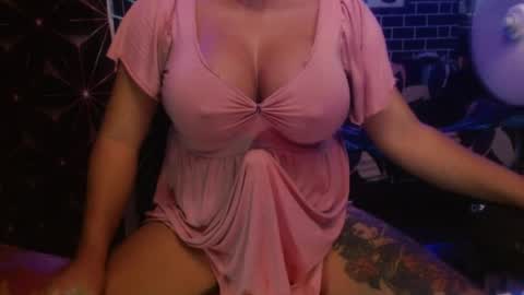 Snapshot of 11inchmonstercock4u chatting on 07.25.26 i am trixie im Your Selfsucking Mistress online show from 07.25.26