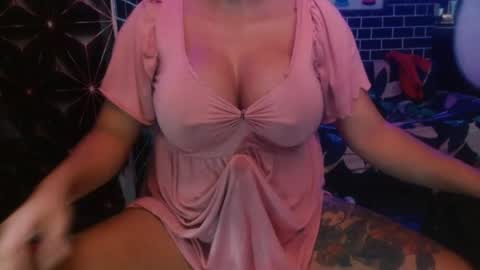 Snapshot of 11inchmonstercock4u chatting on 07.27.26 i am trixie im Your Selfsucking Mistress online show from 07.27.26