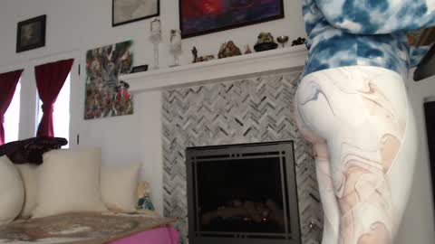 Snapshot of 11willowandjohn11 chatting on 01.29.25 Aurora Willows online show from 01.29.25