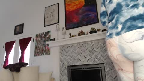 Snapshot of 11willowandjohn11 chatting on 01.29.25 Aurora Willows online show from 01.29.25