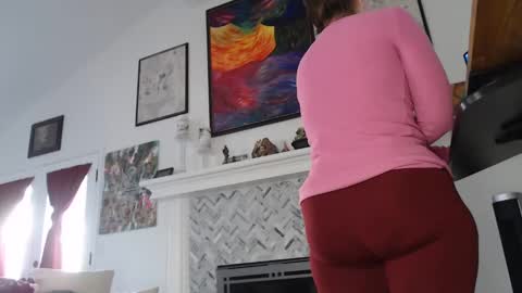 Snapshot of 11willowandjohn11 chatting on 02.01.25 Aurora Willows online show from 02.01.25