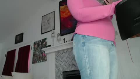 Snapshot of 11willowandjohn11 chatting on 02.18.25 Aurora Willows online show from 02.18.25