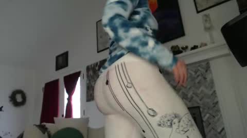 Snapshot of 11willowandjohn11 chatting on 03.12.25 Aurora Willows online show from 03.12.25