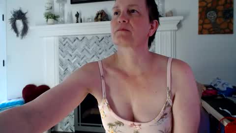 Aurora Willows online show from 05.27.26