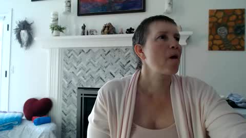 Aurora Willows online show from 06.01.26