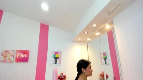 Scarlette  online show from 12.28.24