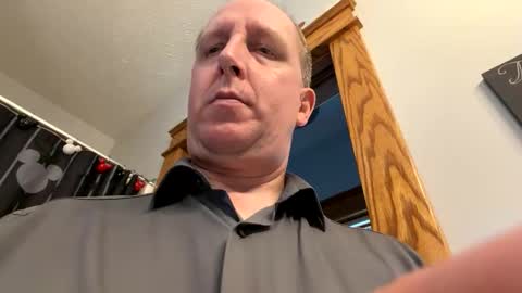 Snapshot of 16510 chatting on 10.29.25 16510 online show from 10.29.25