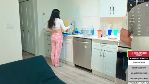 Snapshot of 18not20 chatting on 11.17.25 Tong Ralph online show from 11.17.25