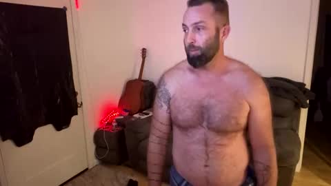 Snapshot of 1981thor chatting on 12.14.25 1981thor online show from 12.14.25