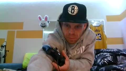 Snapshot of 19banger85 chatting on 11.08.25 19banger85 online show from 11.08.25