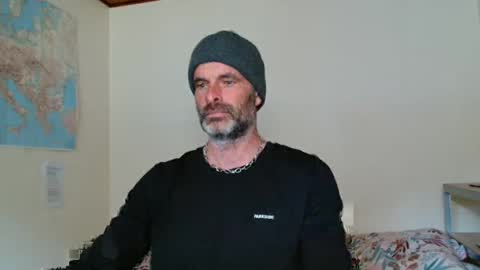 Snapshot of 19djulia chatting on 02.24.25 djulia online show from 02.24.25