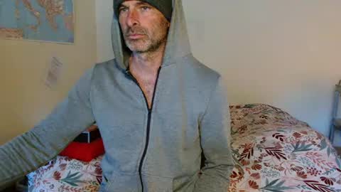 Snapshot of 19djulia chatting on 03.11.25 djulia online show from 03.11.25