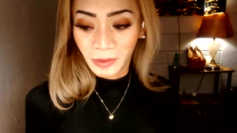 Snapshot of 1bigsurprise4you chatting on 06.22.26 angel online show from 06.22.26