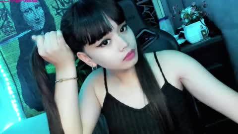 Snapshot of 1hottiegabby chatting on 12.16.25 Gabby online show from 12.16.25