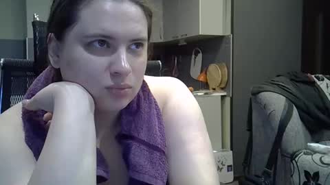 1LINDSEY1 online show from 09.21.25