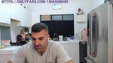 Snapshot of 1manshow11 chatting on 01.29.25 1manshow11 online show from 01.29.25