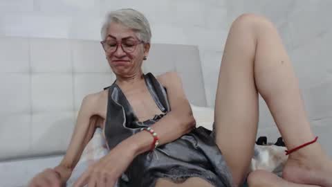 Miss Monserrate online show from 02.09.25