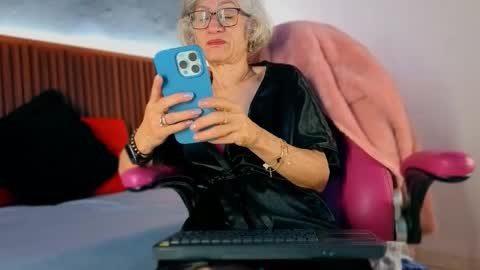 Miss Monserrate online show from 02.03.26