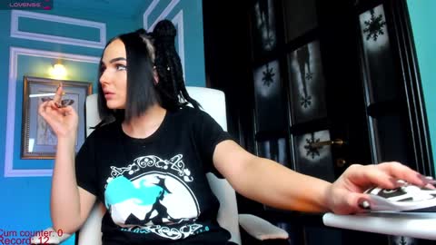 Moona  online show from 12.29.24