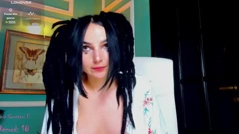 Moona  online show from 02.21.25