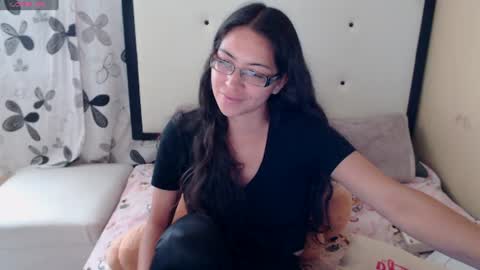 Snapshot of 1sasha_grey__1 chatting on 06.29.26 paola online show from 06.29.26