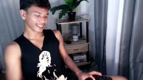 Snapshot of 1sweetloverxx chatting on 07.15.26 1sweetloverxx online show from 07.15.26