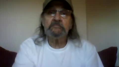 Snapshot of 1valentine chatting on 12.24.24 1valentine online show from 12.24.24