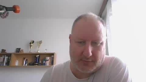 Snapshot of 1vaso chatting on 09.30.25 1vaso online show from 09.30.25