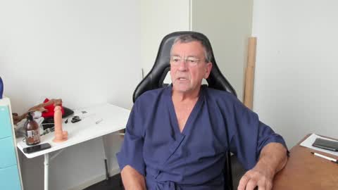 Henk online show from 12.15.24