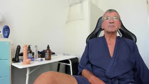 Henk online show from 09.13.25