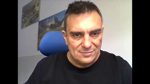 Snapshot of 2025eyesforyou chatting on 12.15.24 2025eyesforyou online show from 12.15.24