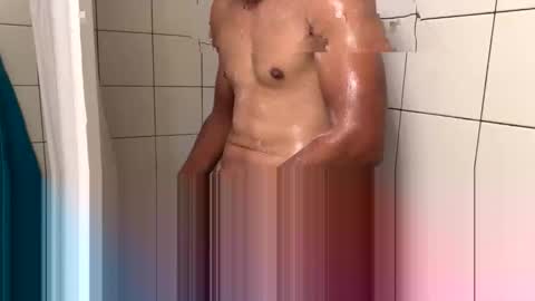 Snapshot of 2025rob chatting on 10.21.25 2025rob online show from 10.21.25