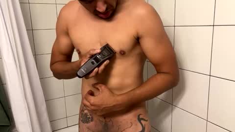 Snapshot of 2025rob chatting on 10.31.25 2025rob online show from 10.31.25