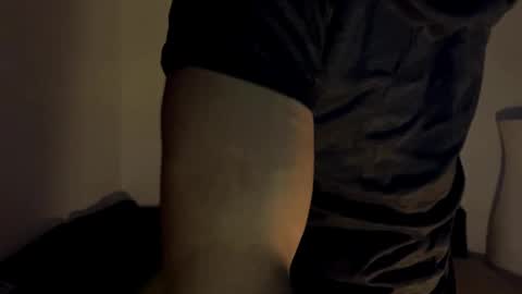 Snapshot of 2025rob chatting on 11.24.25 2025rob online show from 11.24.25