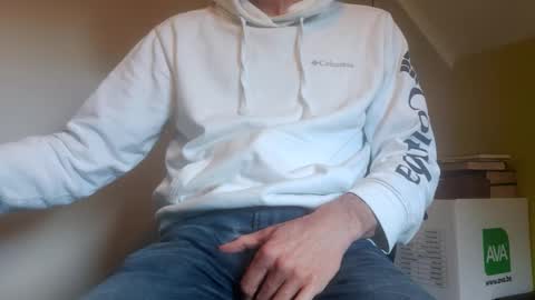 22_acacia_avenue online show from 03.15.26