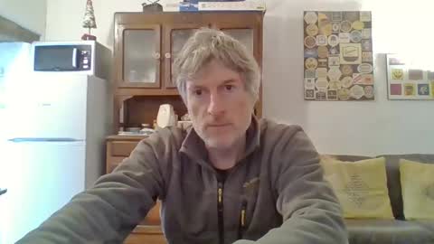 Snapshot of 22esserre chatting on 12.13.24 22esserre online show from 12.13.24