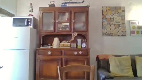 Snapshot of 22esserre chatting on 12.23.24 22esserre online show from 12.23.24